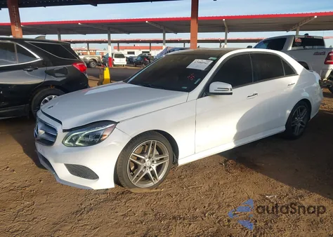 2015 Mercedes-Benz E 350 4Matic z USA, uszkodzony, nr VIN WDDHF8JB5FB089437